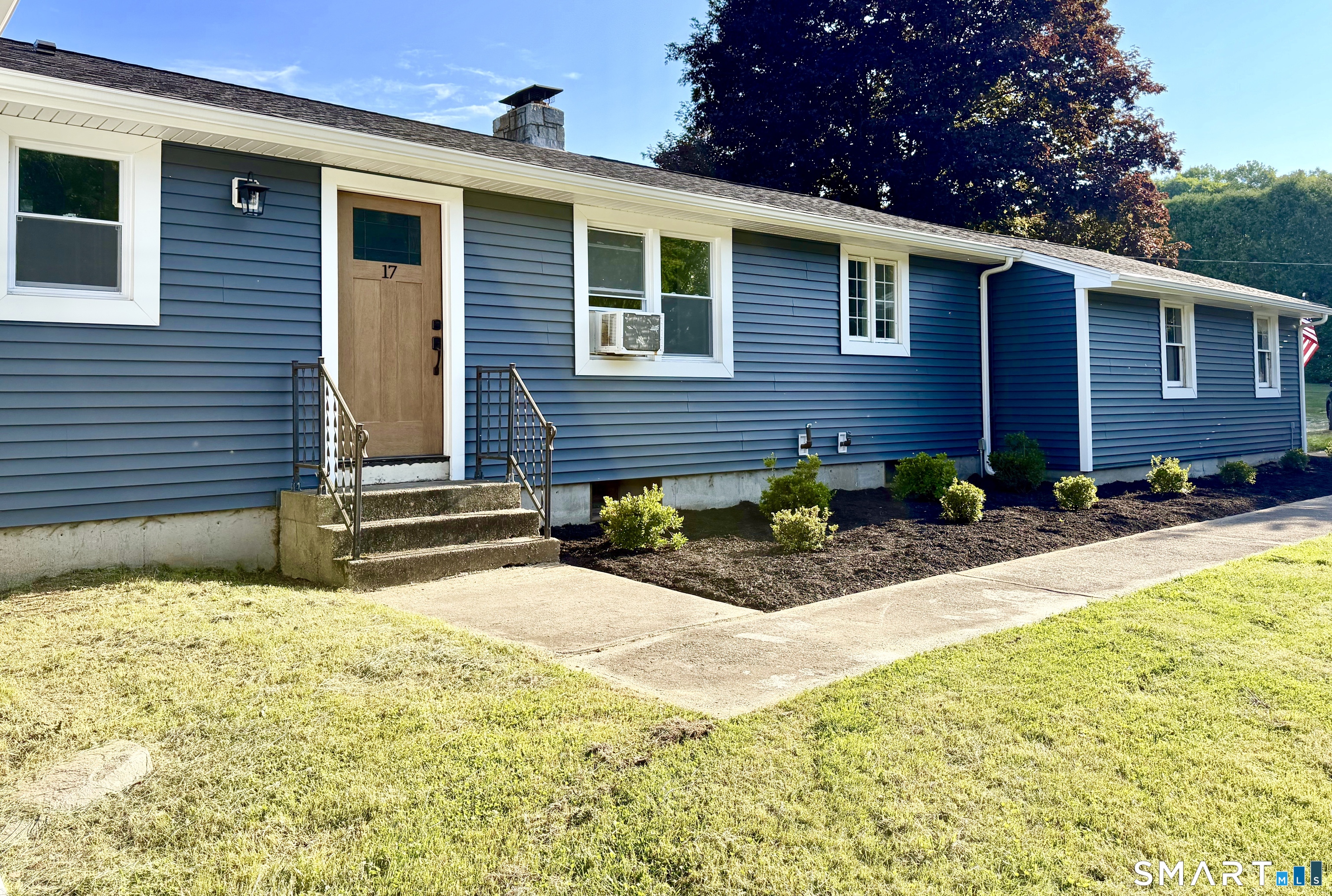 17 Wauregan Road Canterbury CT 06331