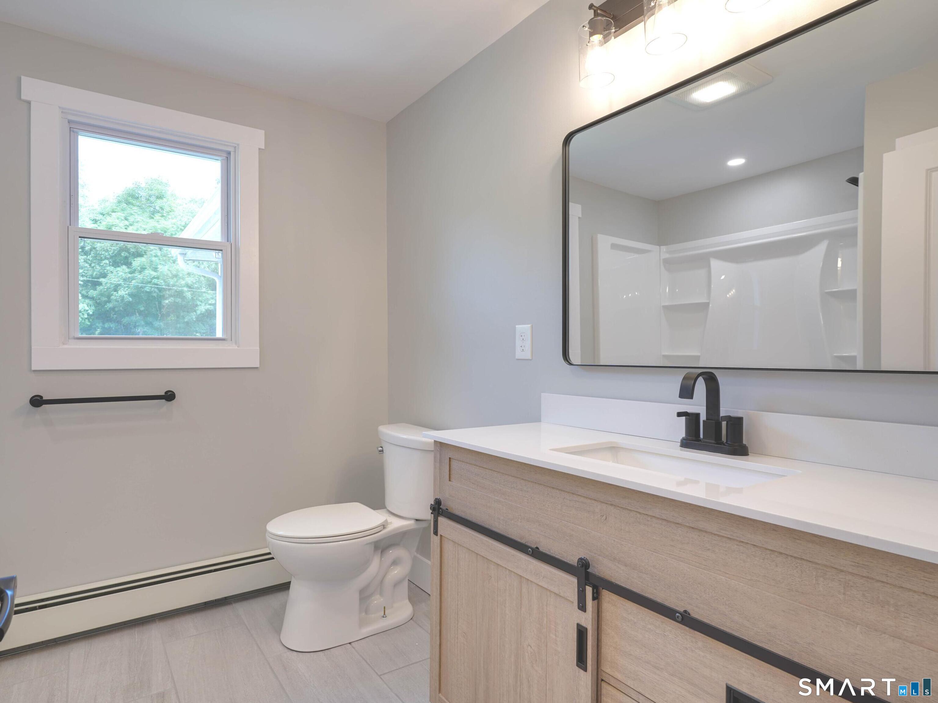 17 Wauregan Road Canterbury CT 06331