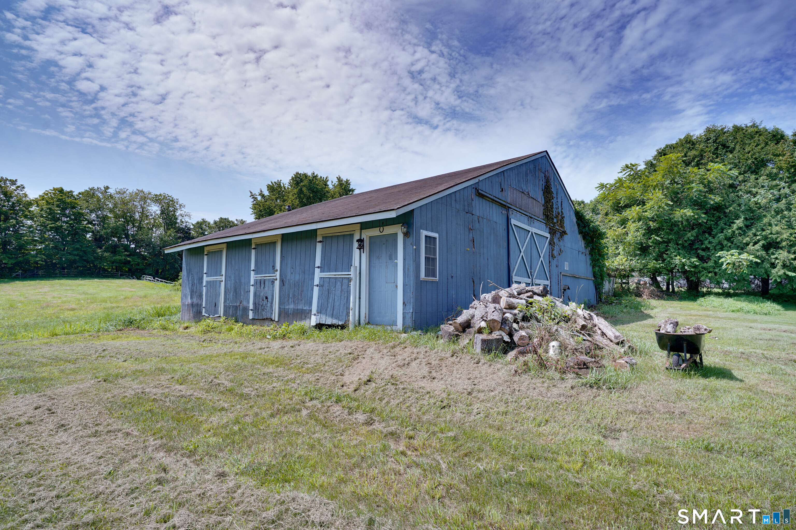 17 Wauregan Road Canterbury CT 06331