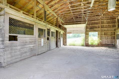 17 Wauregan Road Canterbury CT 06331