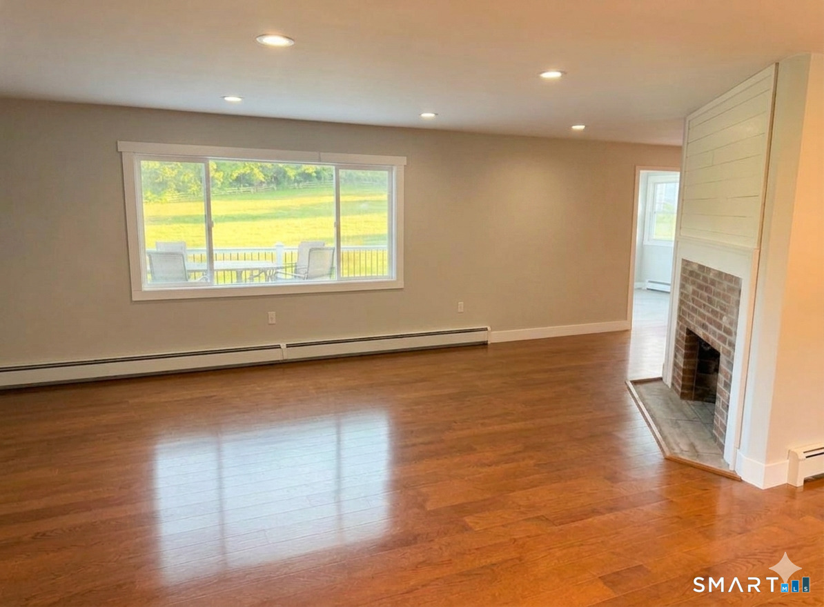17 Wauregan Road Canterbury CT 06331