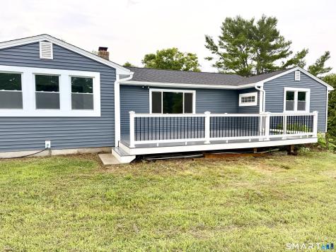 17 Wauregan Road Canterbury CT 06331