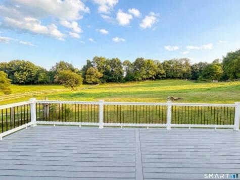 17 Wauregan Road Canterbury CT 06331