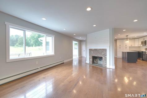 17 Wauregan Road Canterbury CT 06331
