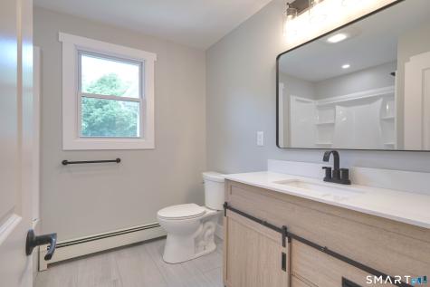 17 Wauregan Road Canterbury CT 06331