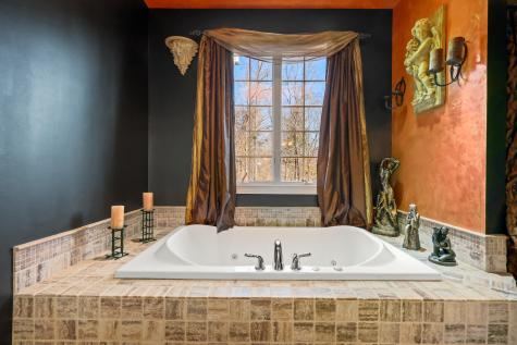 22 Angelas Way Burlington CT 06013