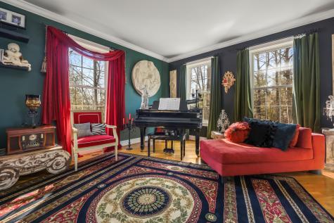 22 Angelas Way Burlington CT 06013