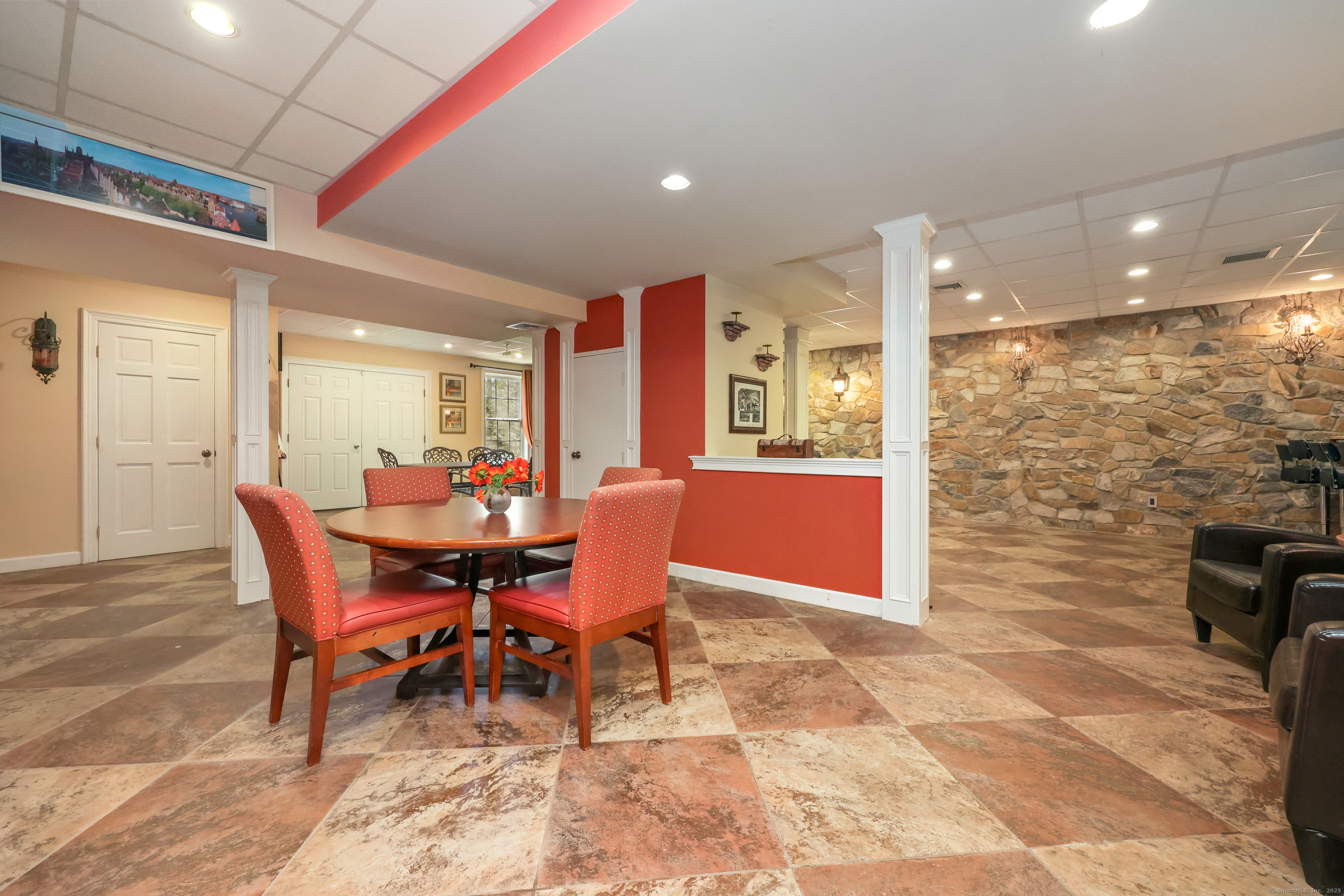 22 Angelas Way Burlington CT 06013