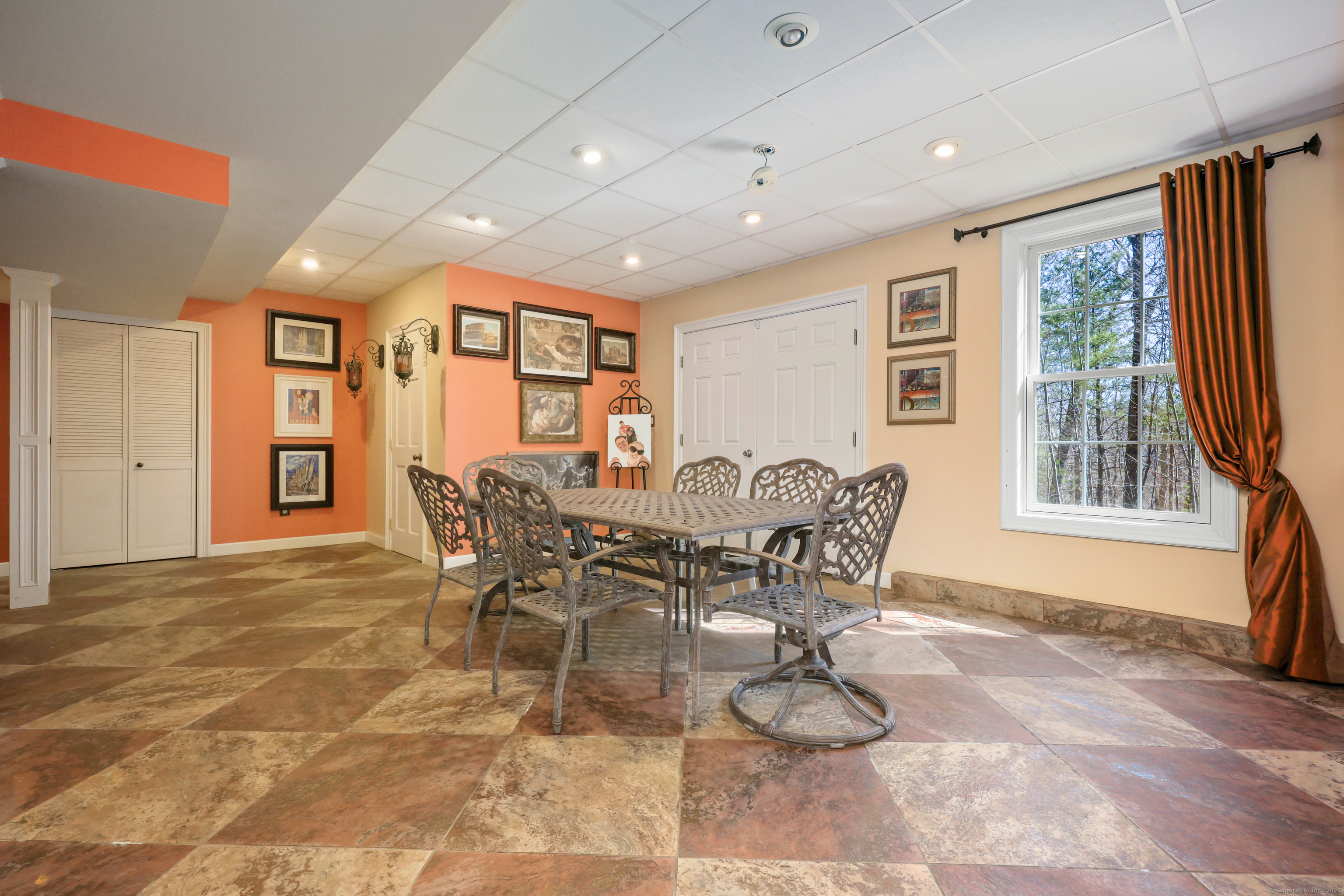 22 Angelas Way Burlington CT 06013