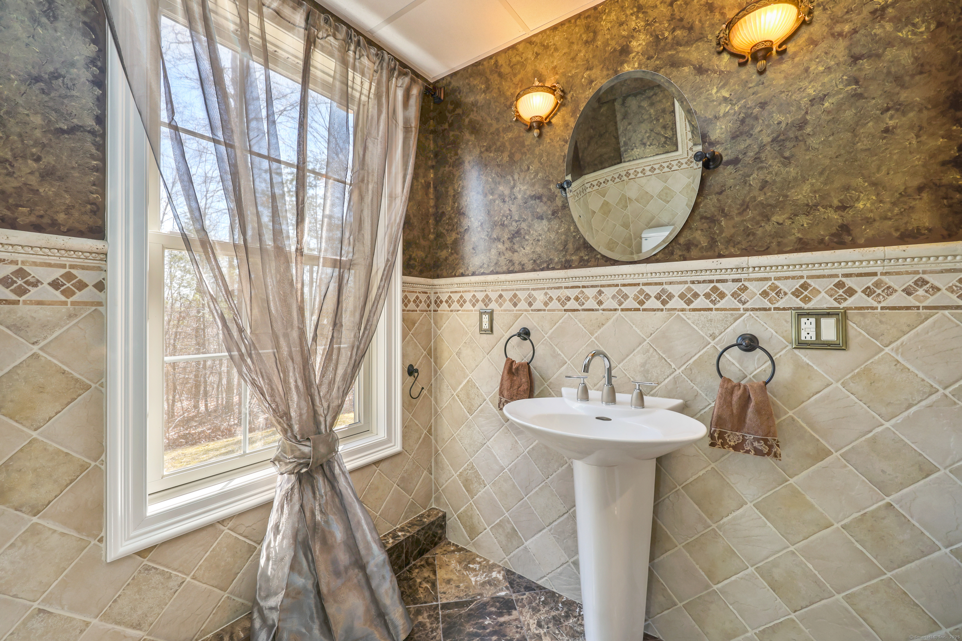 22 Angelas Way Burlington CT 06013