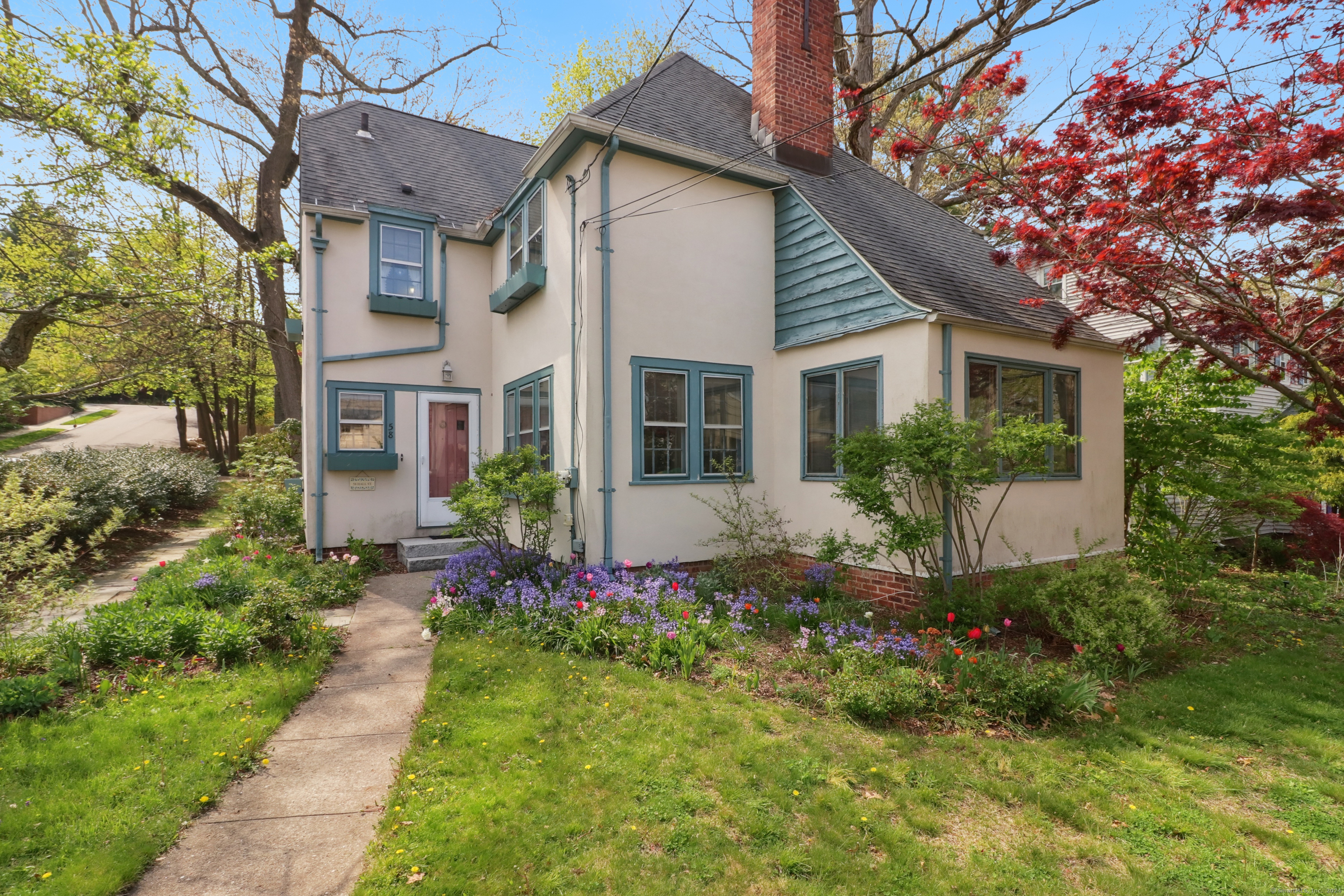 58 Hall Street Hamden CT 06517