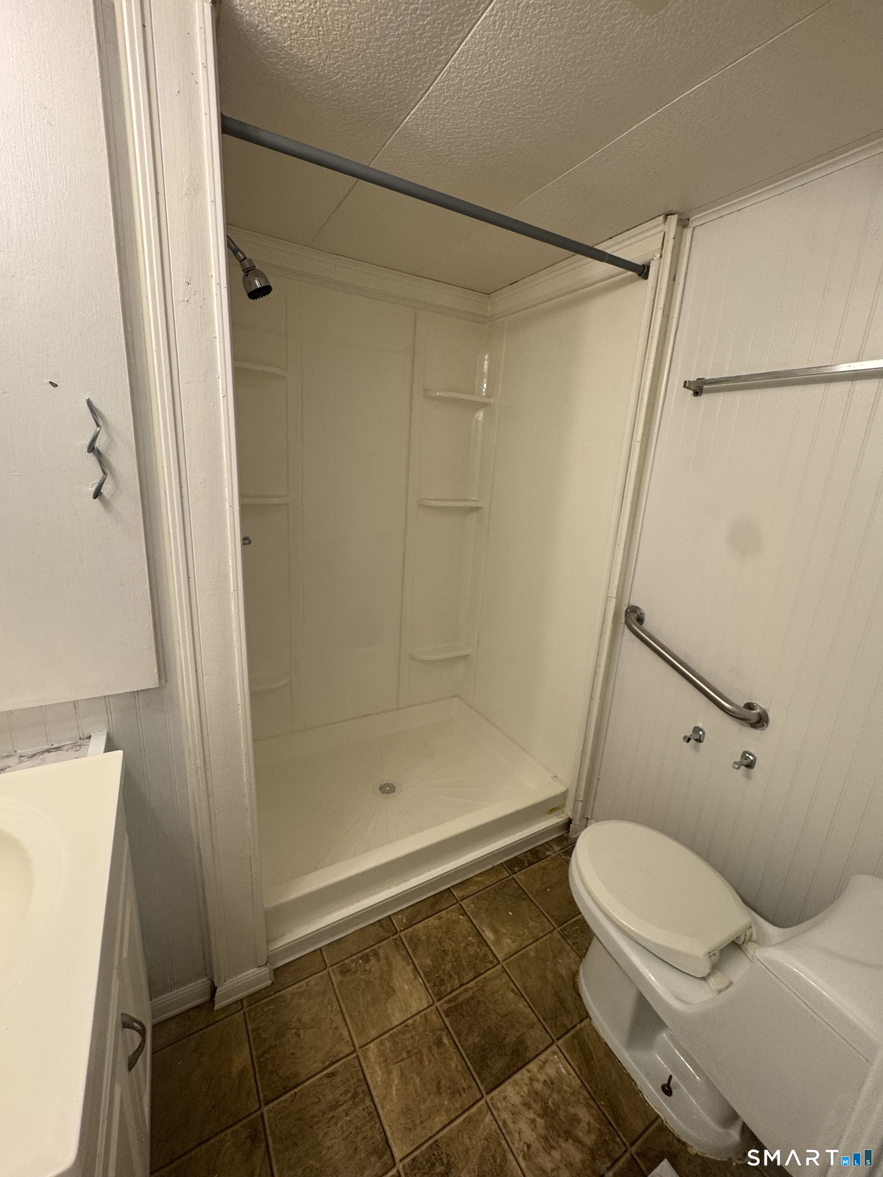 2 Montauk Road East Hartford CT 06118
