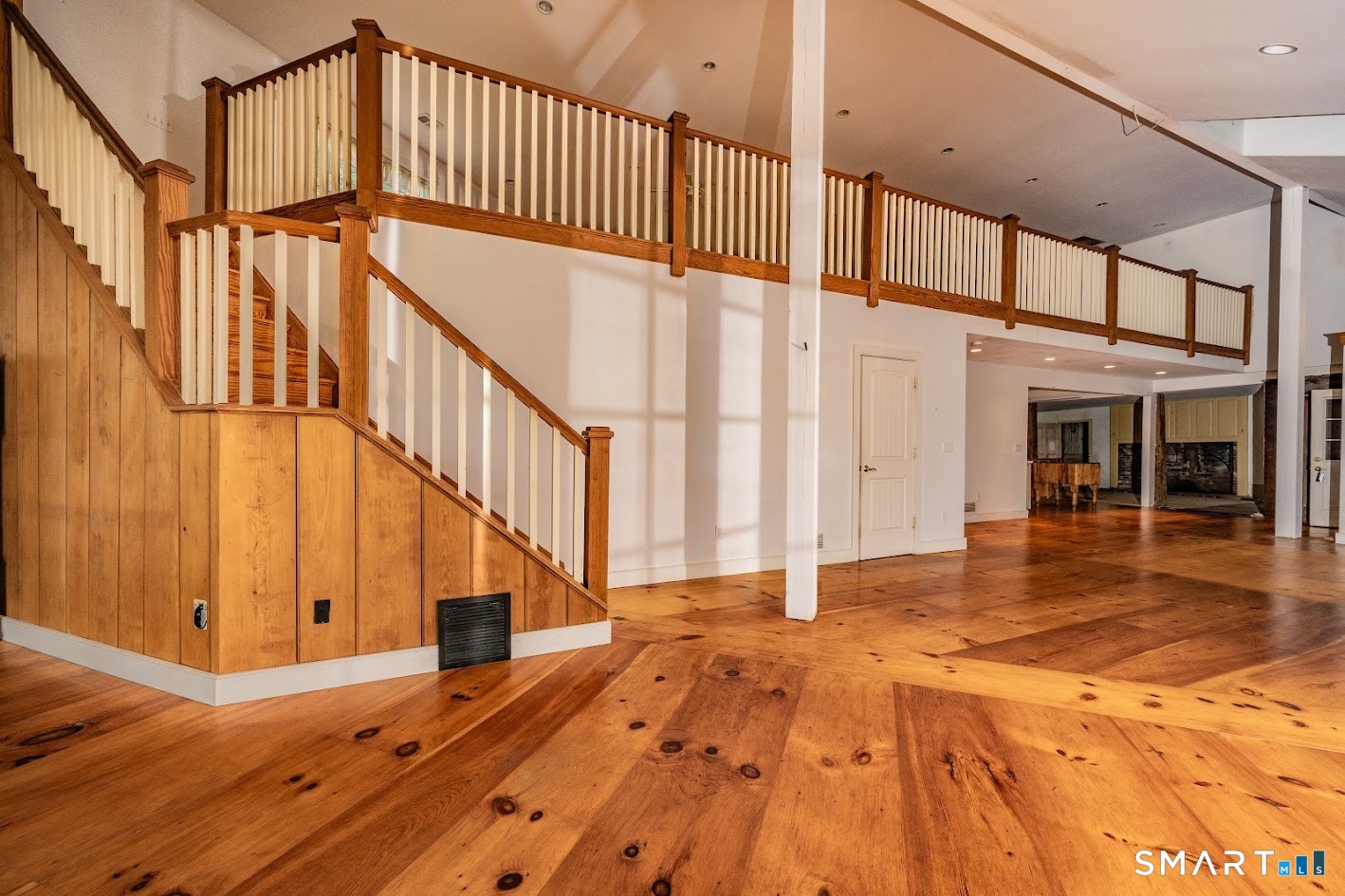 19 High Street Middlefield CT 06455