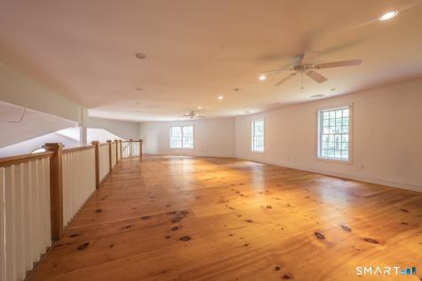 19 High Street Middlefield CT 06455