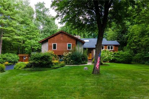 10 Woodhaven Drive Simsbury CT 06070