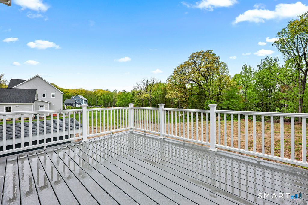8 Ridgewood Club Road Prospect CT 06712