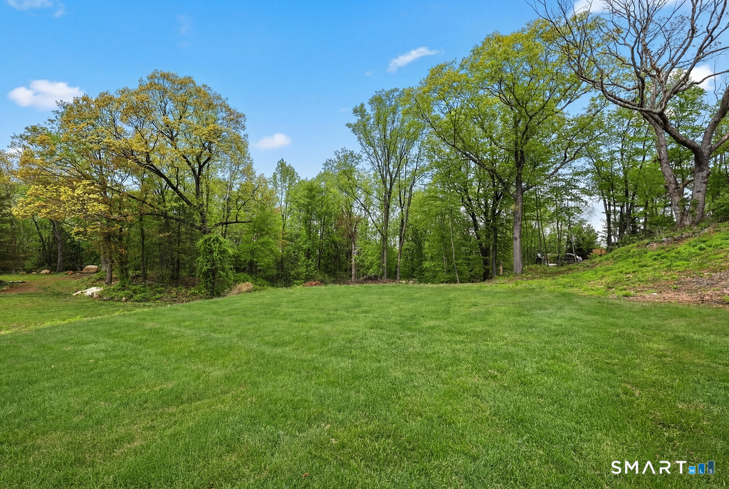 8 Ridgewood Club Road Prospect CT 06712