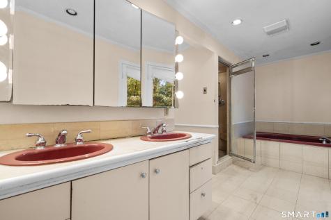 55 Bartlett Lane Stamford CT 06903