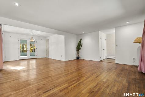 55 Bartlett Lane Stamford CT 06903