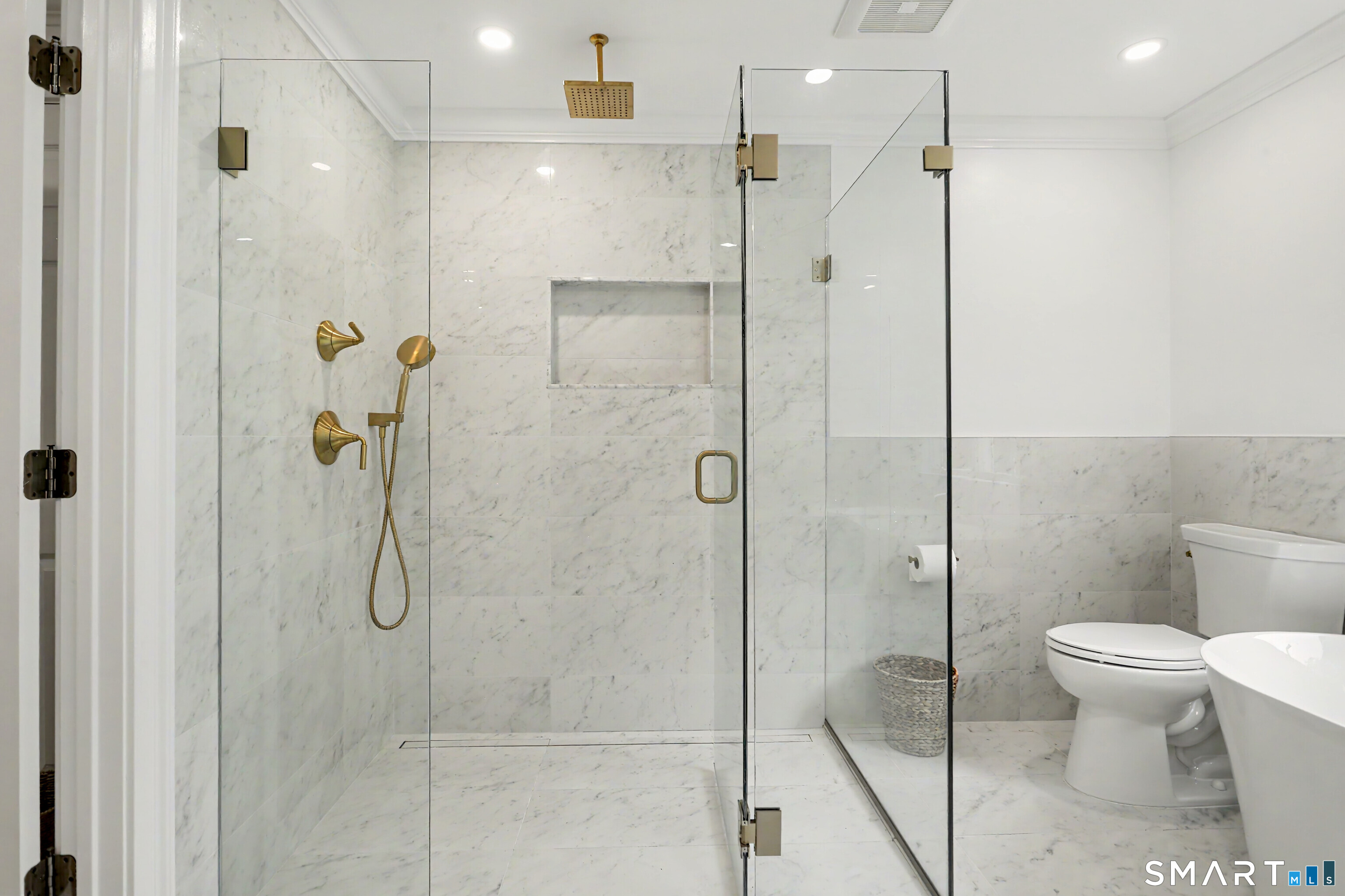 2141 Ponus Ridge New Canaan CT 06840