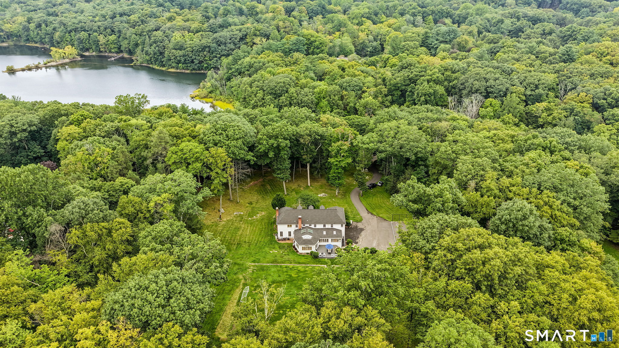 2141 Ponus Ridge New Canaan CT 06840