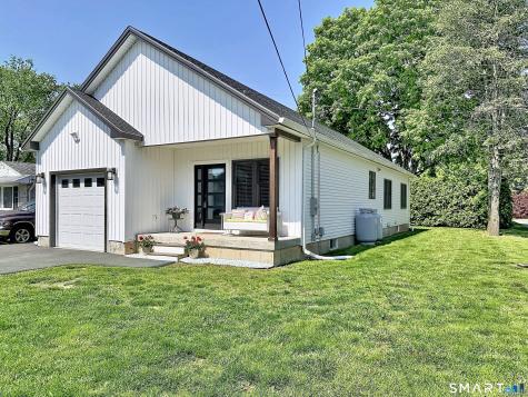 21 Birge Avenue Windsor Locks CT 06096