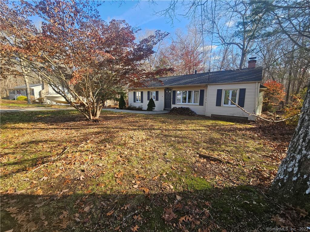 17 Center Drive Ledyard CT 06339