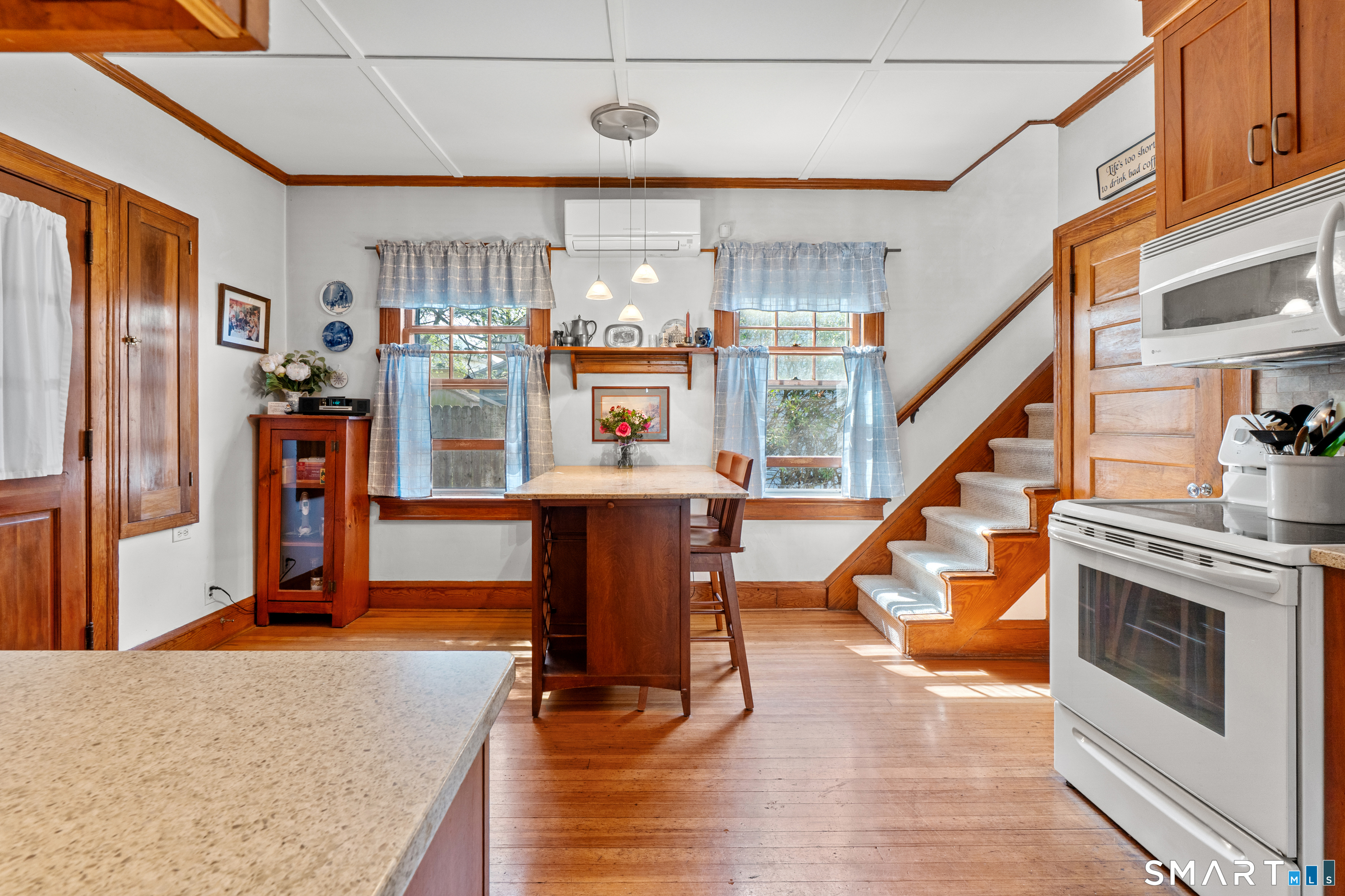 82 Monroe Street Hartford CT 06114