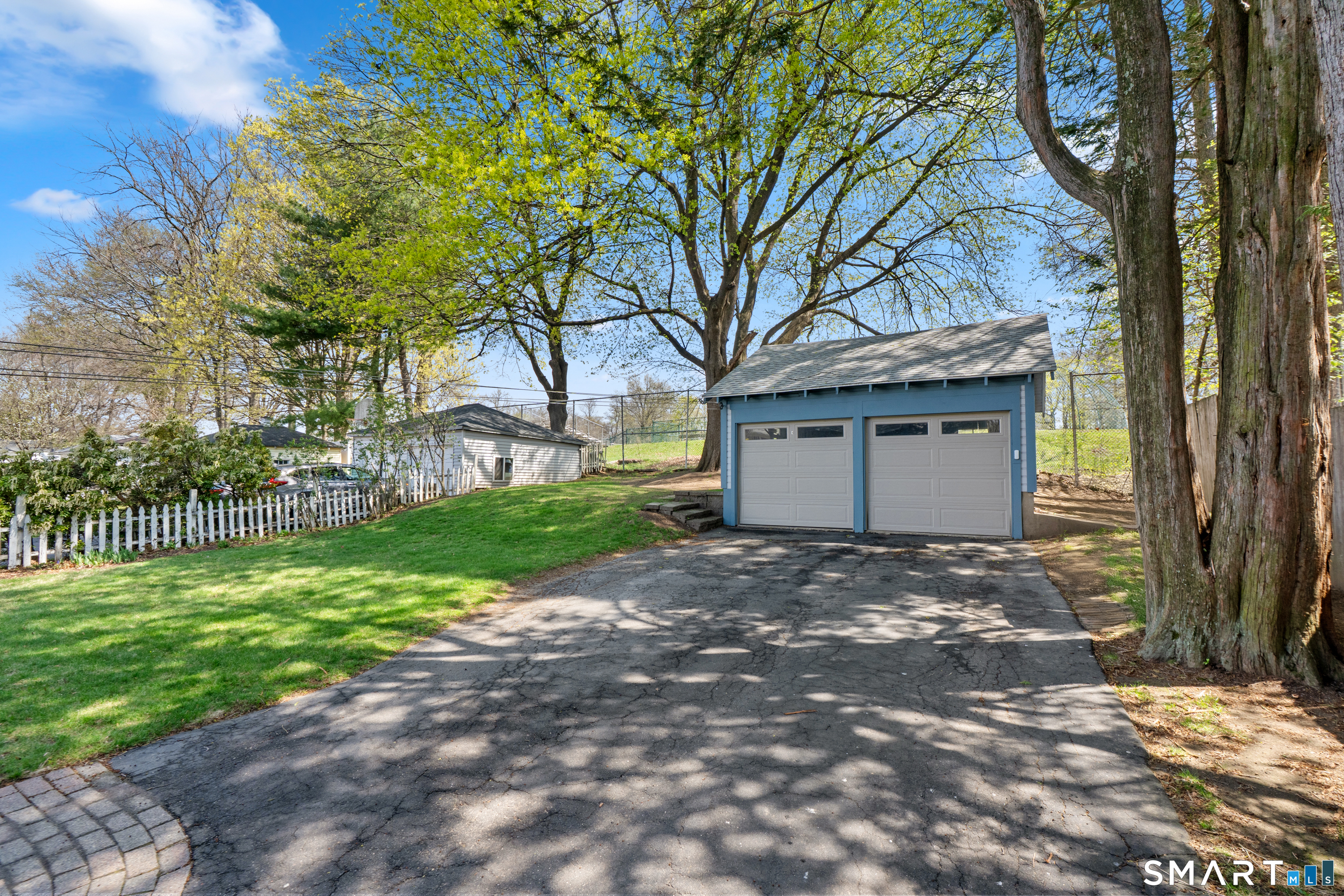82 Monroe Street Hartford CT 06114