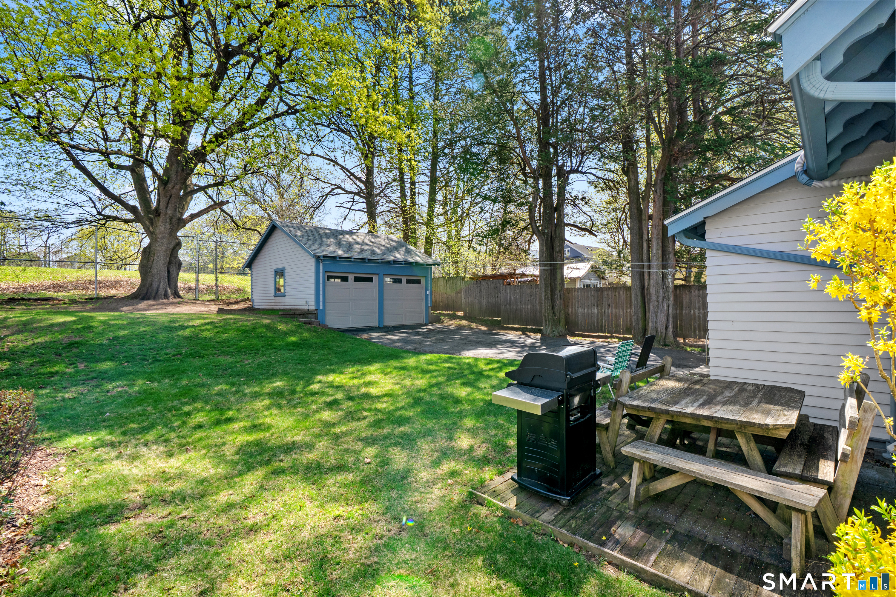 82 Monroe Street Hartford CT 06114