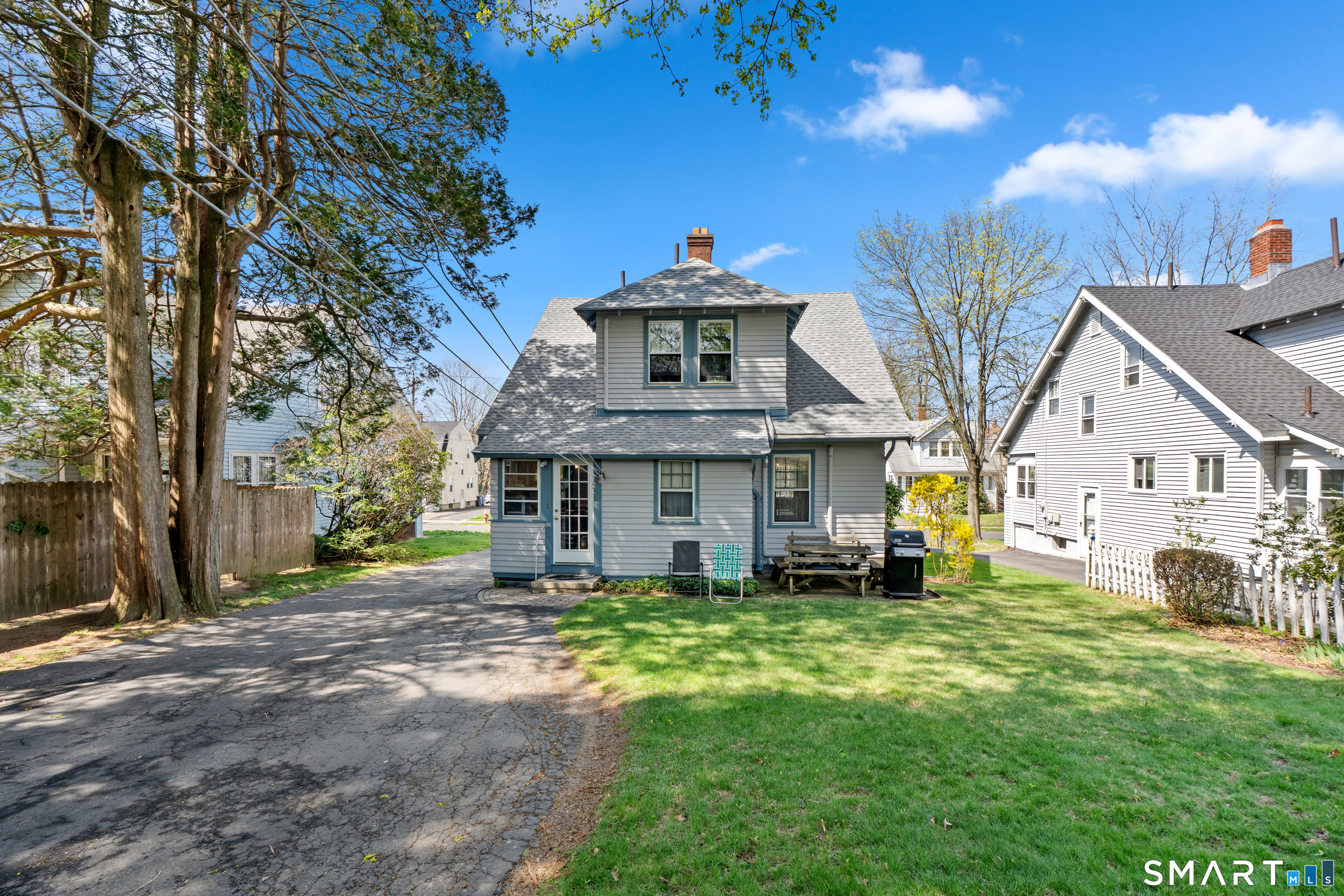 82 Monroe Street Hartford CT 06114