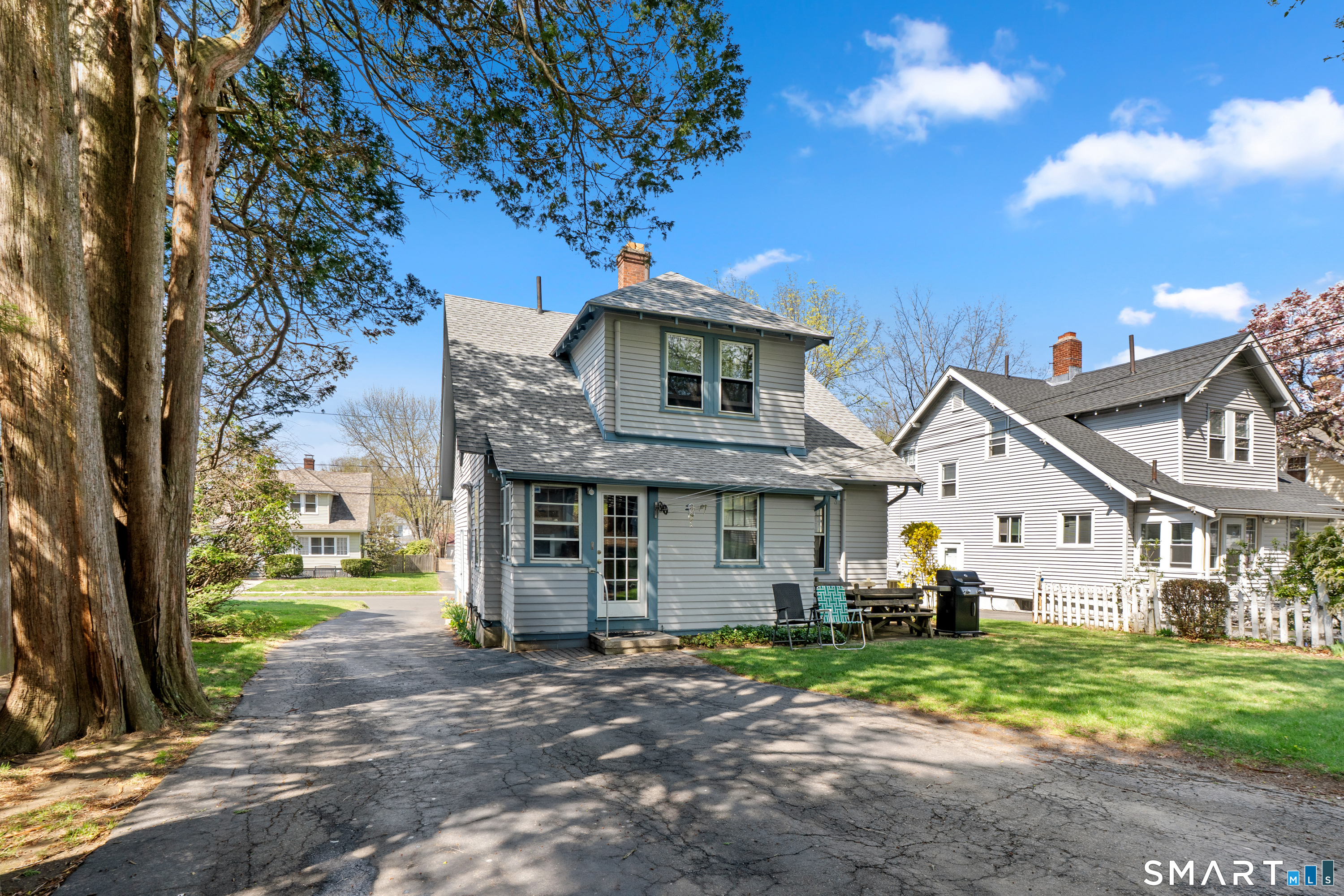 82 Monroe Street Hartford CT 06114