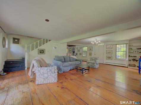 347 New London Turnpike Stonington CT 06378