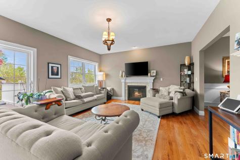 42 Ridgewood Terrace North Haven CT 06473