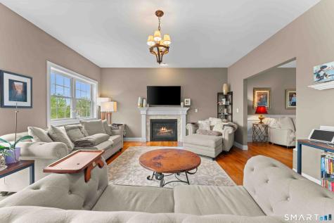 42 Ridgewood Terrace North Haven CT 06473
