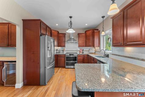 42 Ridgewood Terrace North Haven CT 06473