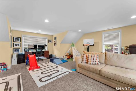 42 Ridgewood Terrace North Haven CT 06473