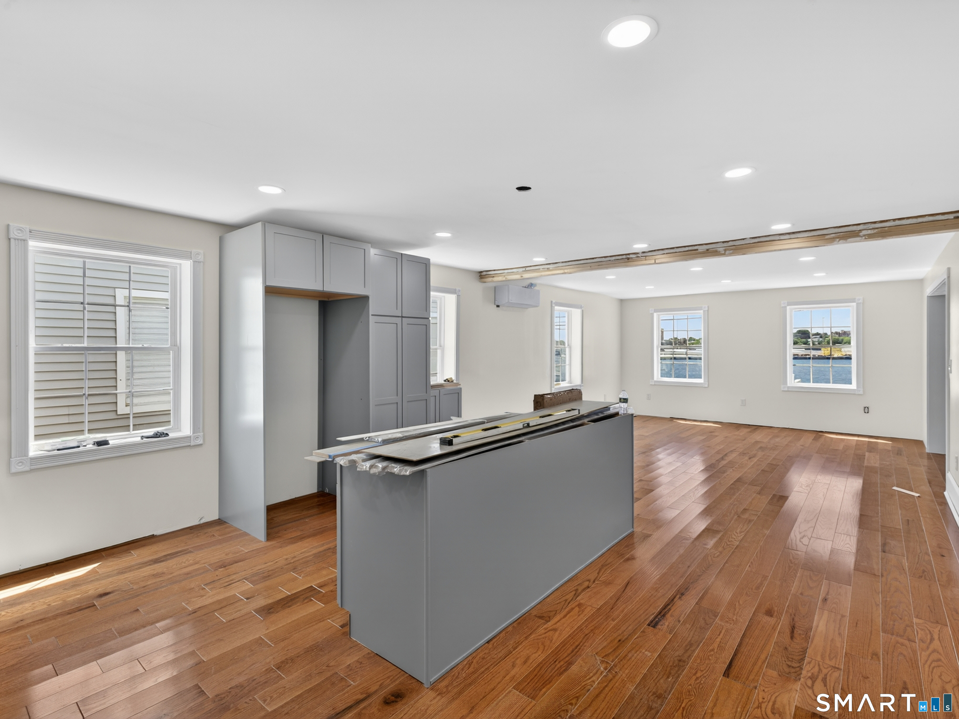 108 Thames Street Groton CT 06340