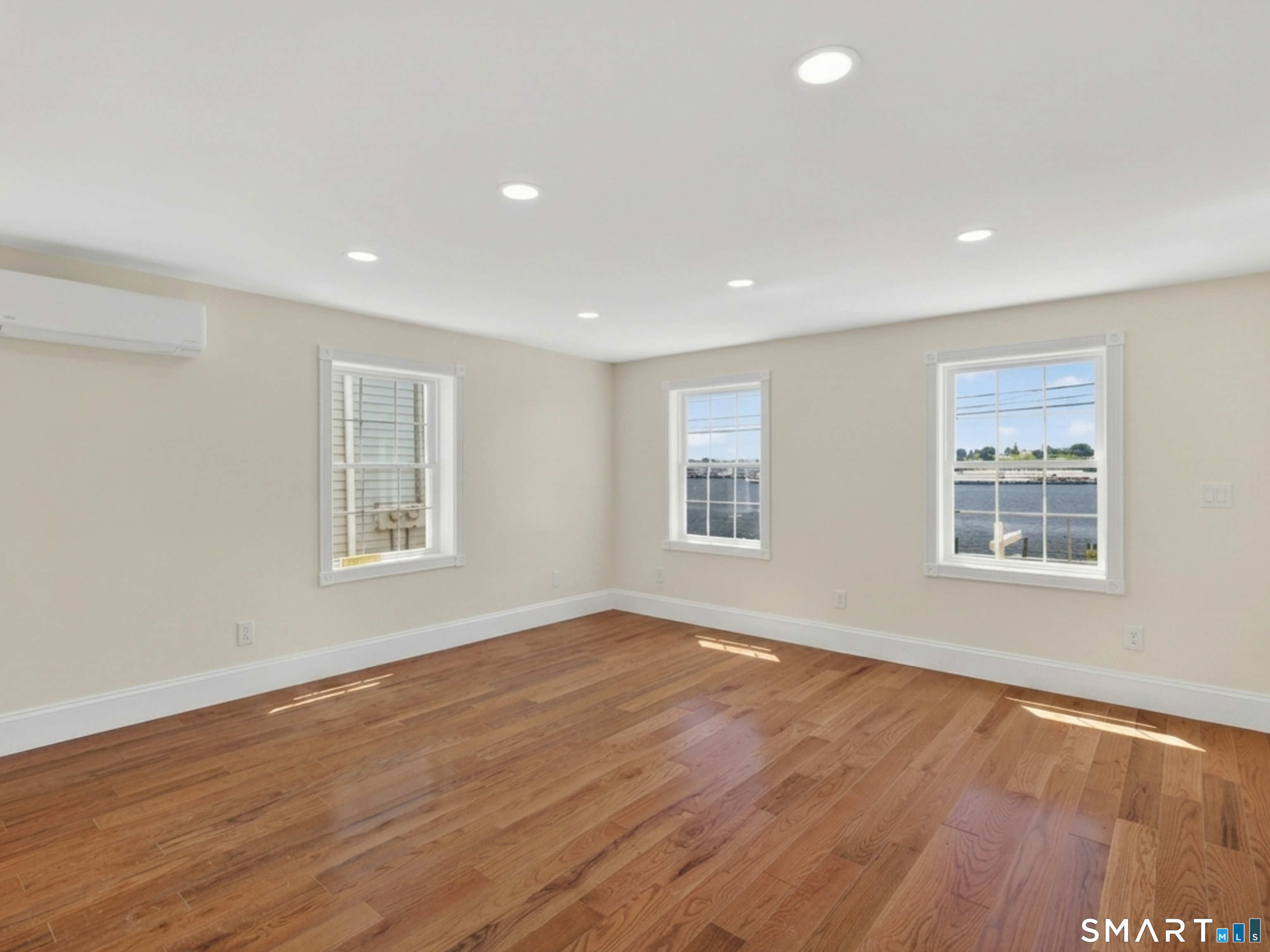 108 Thames Street Groton CT 06340