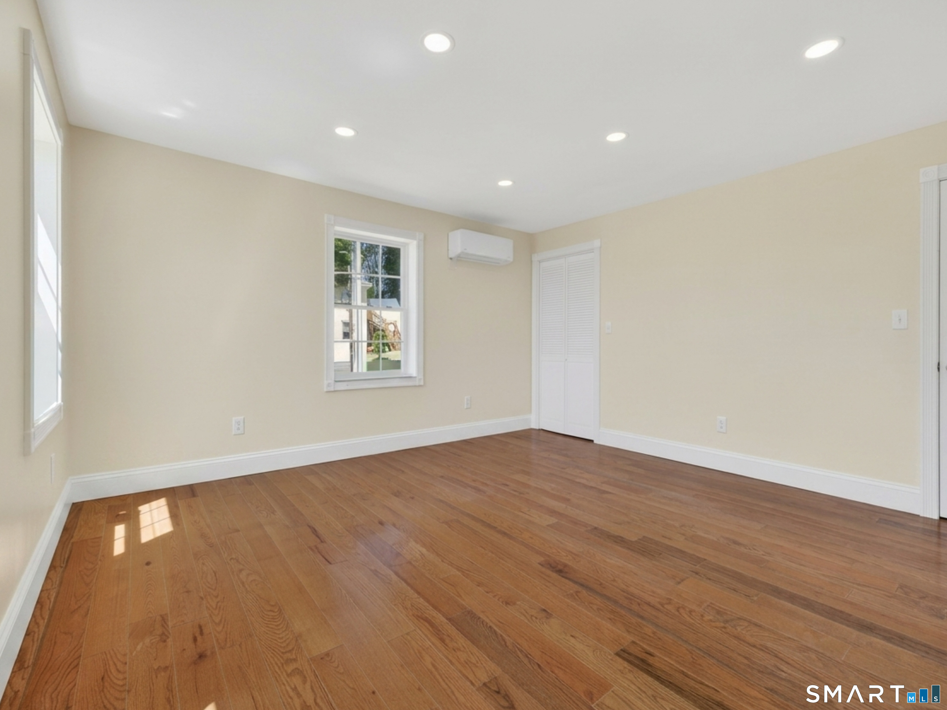 108 Thames Street Groton CT 06340