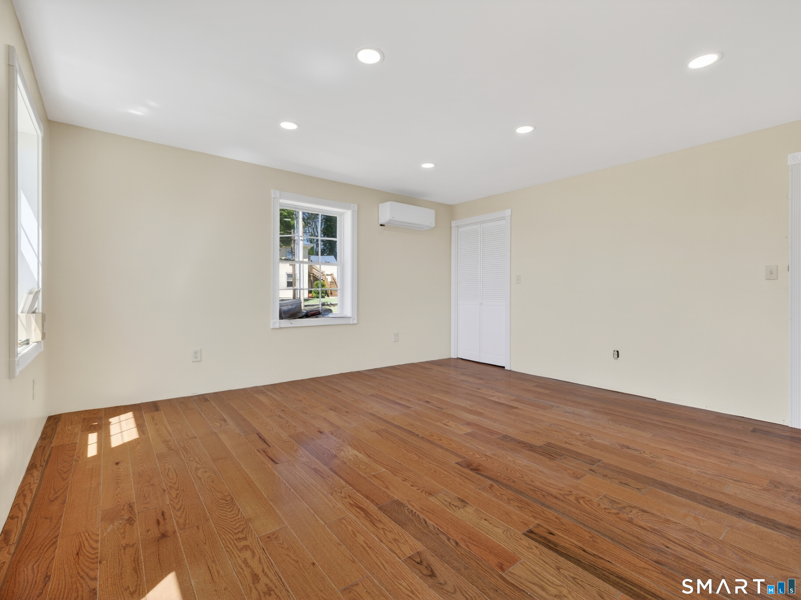 108 Thames Street Groton CT 06340