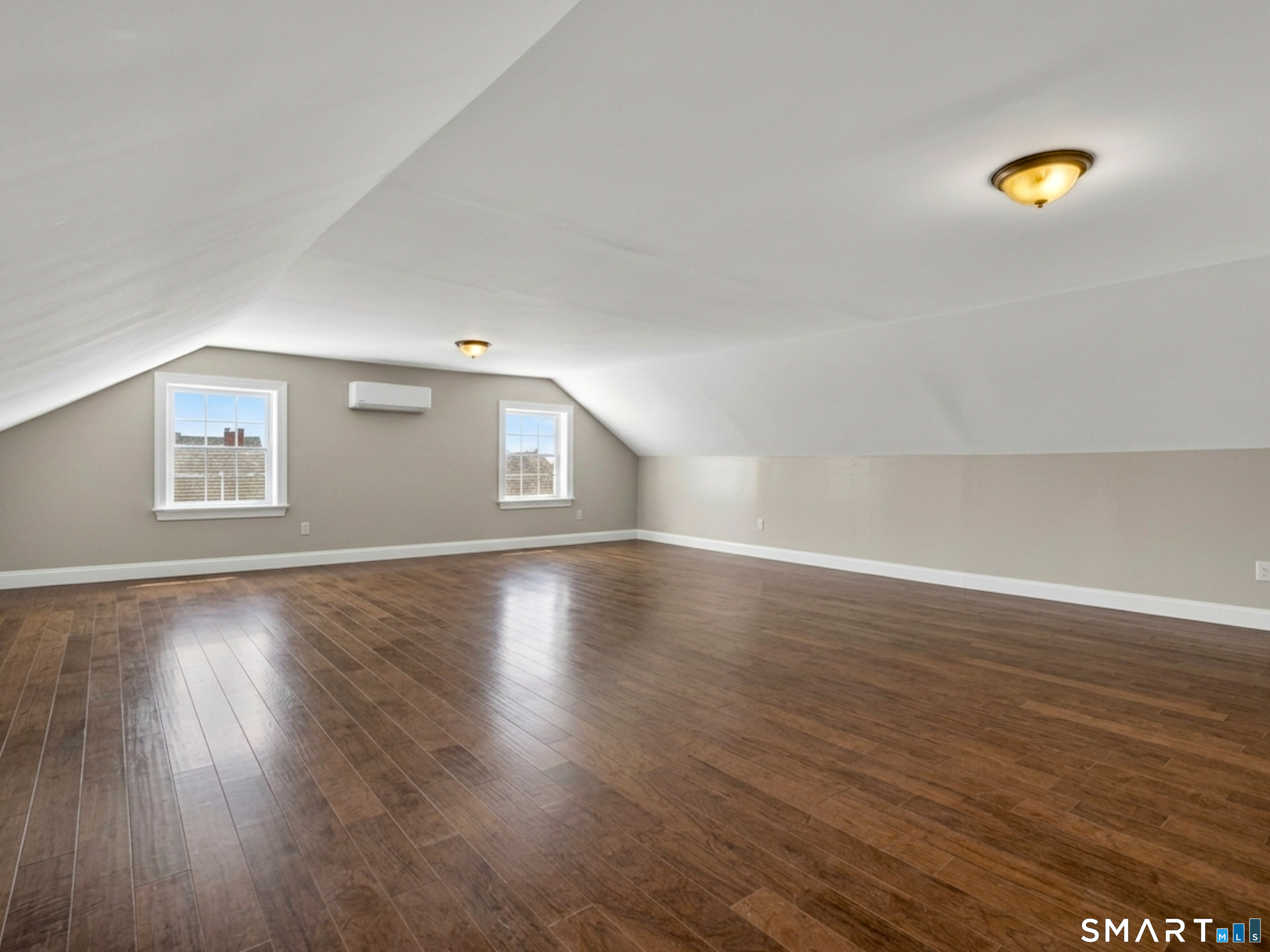 108 Thames Street Groton CT 06340