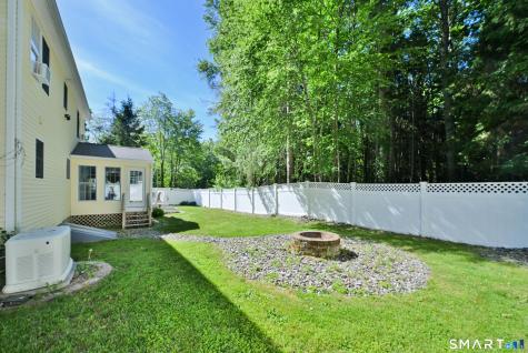 10 Ryler Court Thompson CT 06255