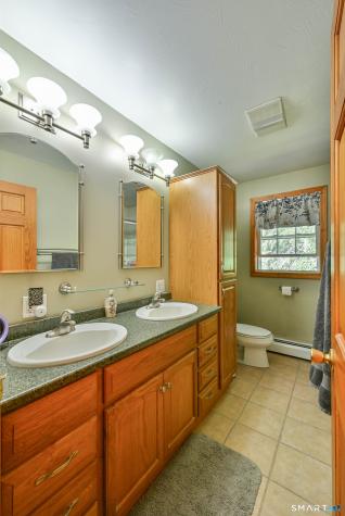 10 Ryler Court Thompson CT 06255