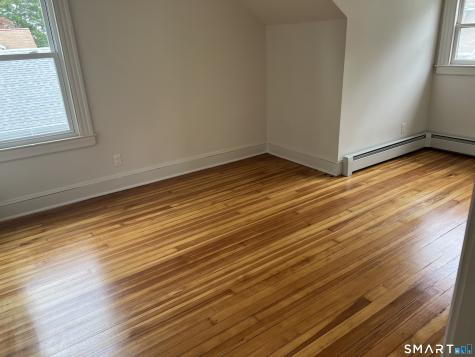 85 Brookline Avenue Bloomfield CT 06002