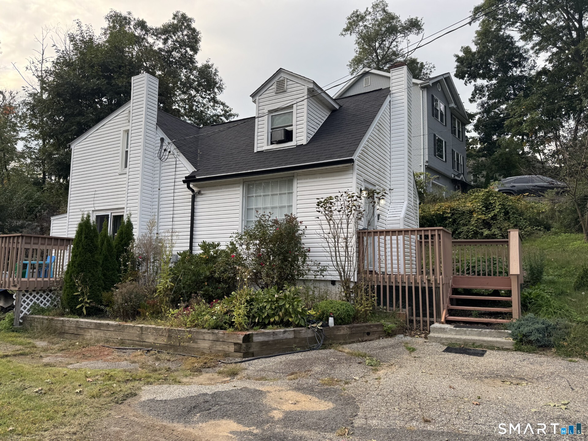 51 Oronoque Trail Shelton CT 06484