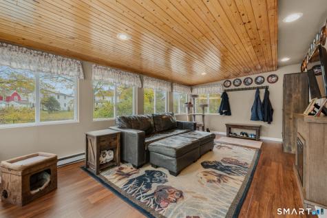 25 Sandy Hollow Drive Waterford CT 06385