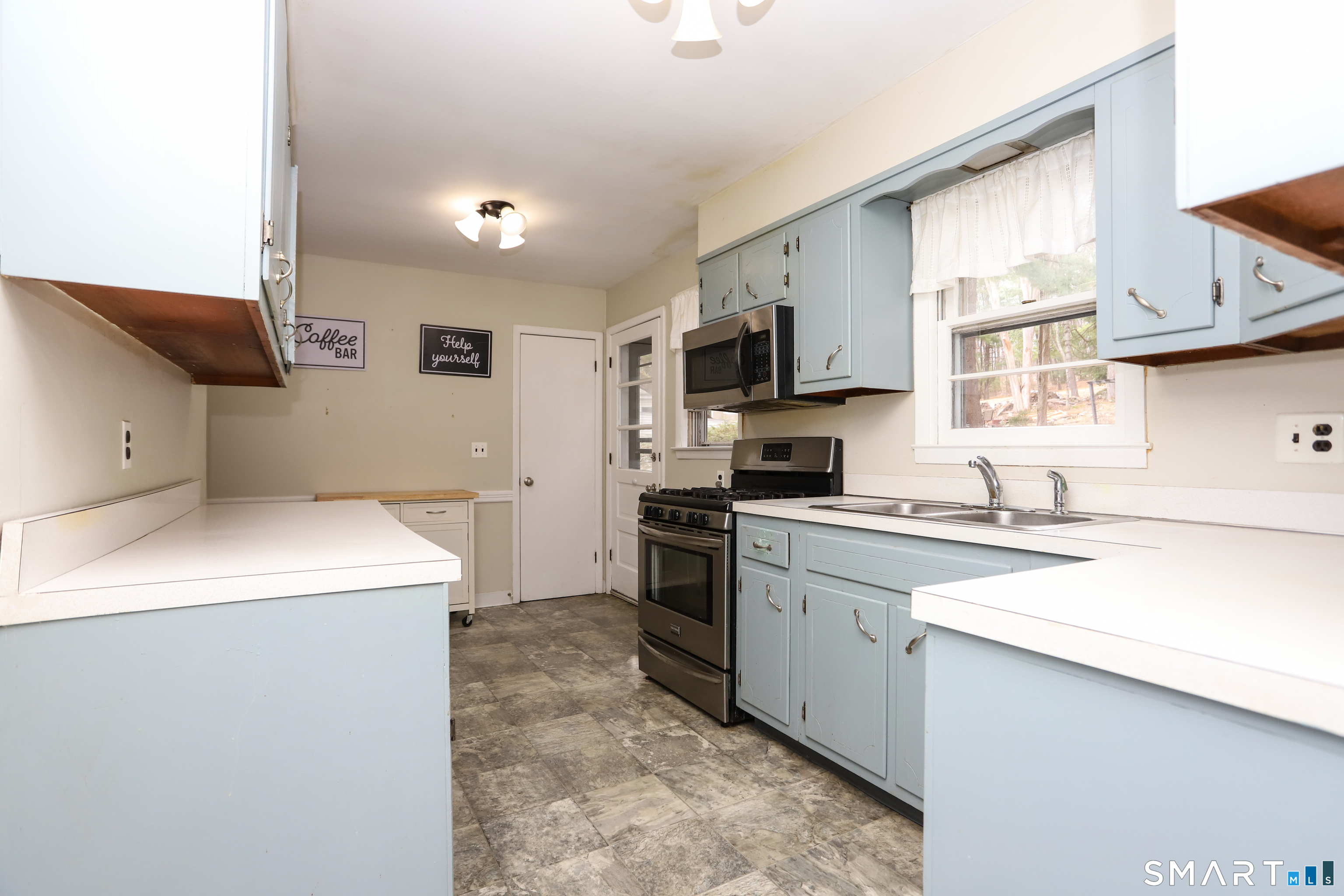 1 Rockwood Lane Danbury CT 06811