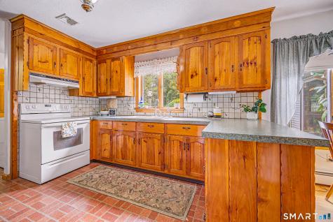 39 Cannon Road Hampton CT 06247