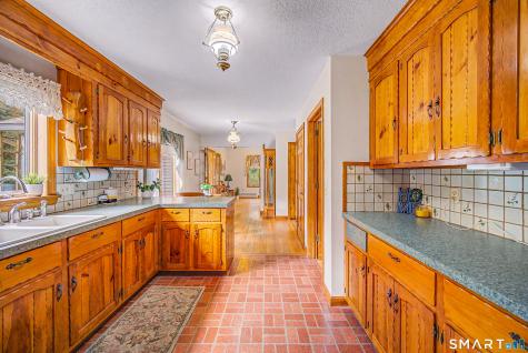 39 Cannon Road Hampton CT 06247